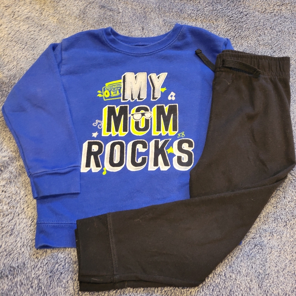 Toddler "Mom Rocks" Sweatshirt and joggers